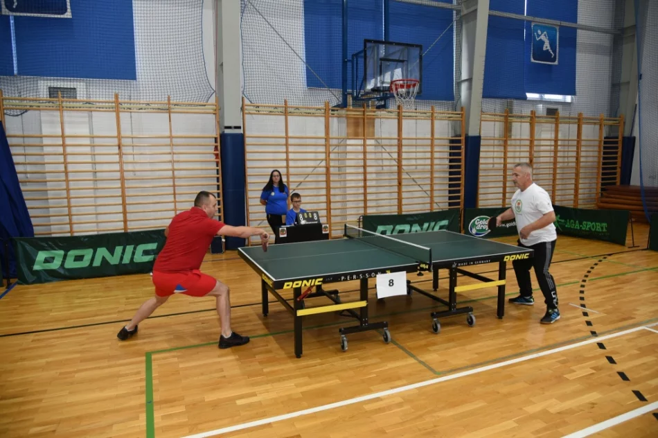 Samorządowa rywalizacja w ping-ponga - zdjęcie 8