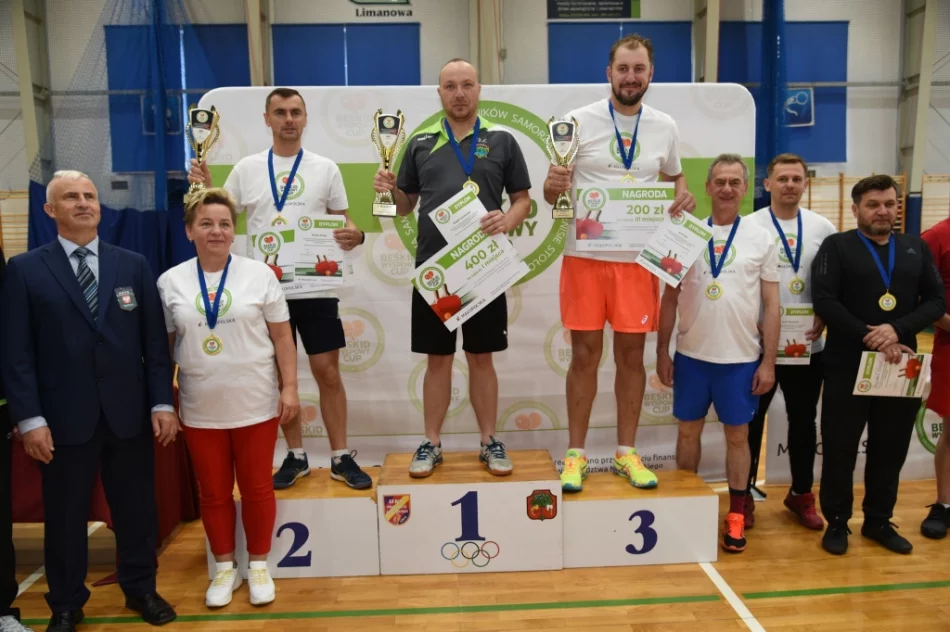 Samorządowa rywalizacja w ping-ponga - zdjęcie 18