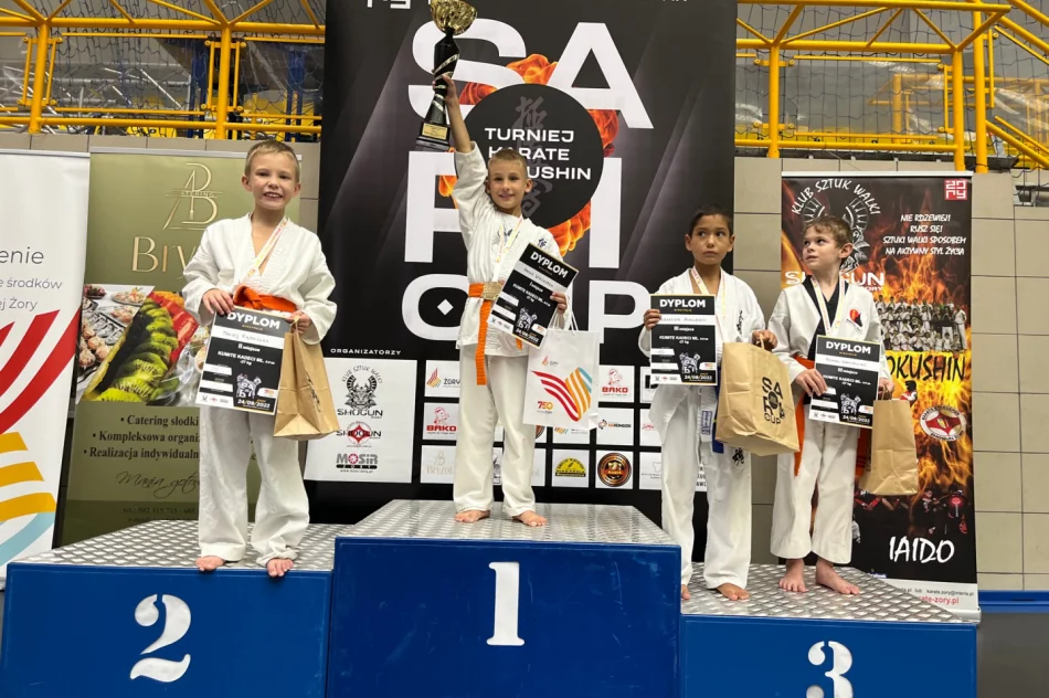 Udany początek sezonu karateków ARS Limanowa JONIEC Team – 6 medali wywalczonych na SARI CUP w Żorach - zdjęcie 3