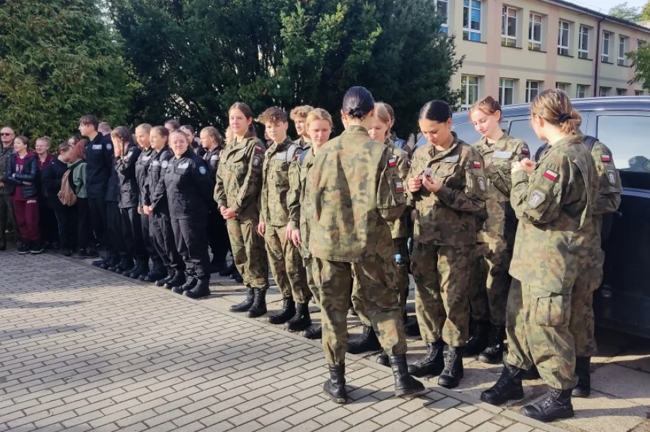 Rajd dla młodzieży z okazji ważnej rocznicy - zdjęcie 6