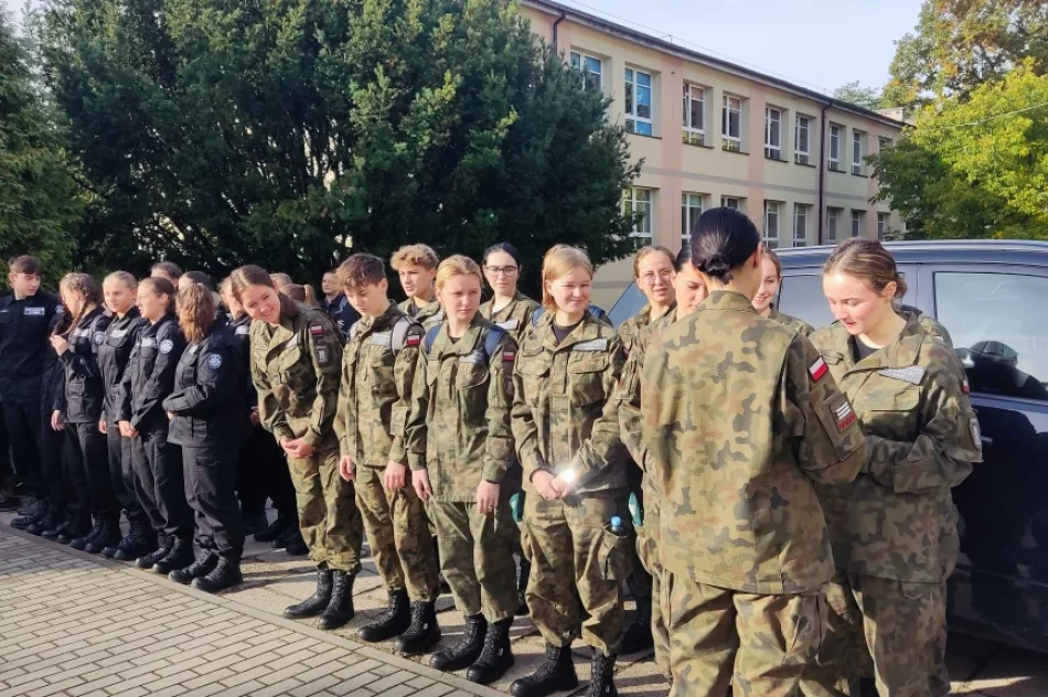 Rajd dla młodzieży z okazji ważnej rocznicy - zdjęcie 7