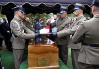 Franciszek Pieczka spoczął na cmentarzu w Aleksandrowie - zdjęcie główne