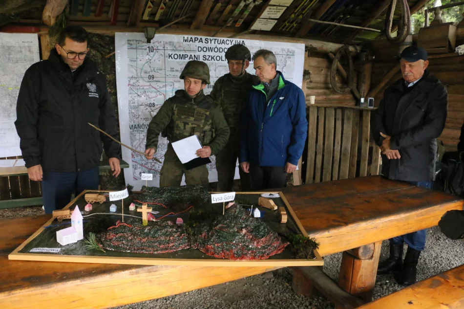 Wojewoda Małopolski na ćwiczeniach żołnierzy WOT w Limanowej - zdjęcie 3