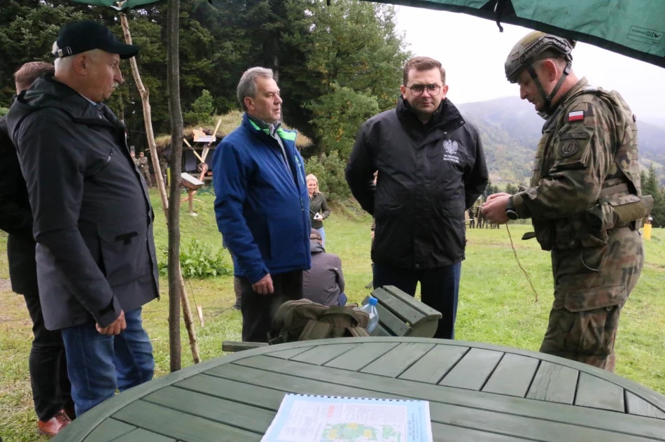 Wojewoda Małopolski na ćwiczeniach żołnierzy WOT w Limanowej - zdjęcie 4