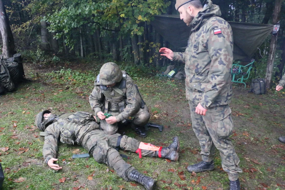 Wojewoda Małopolski na ćwiczeniach żołnierzy WOT w Limanowej - zdjęcie 14