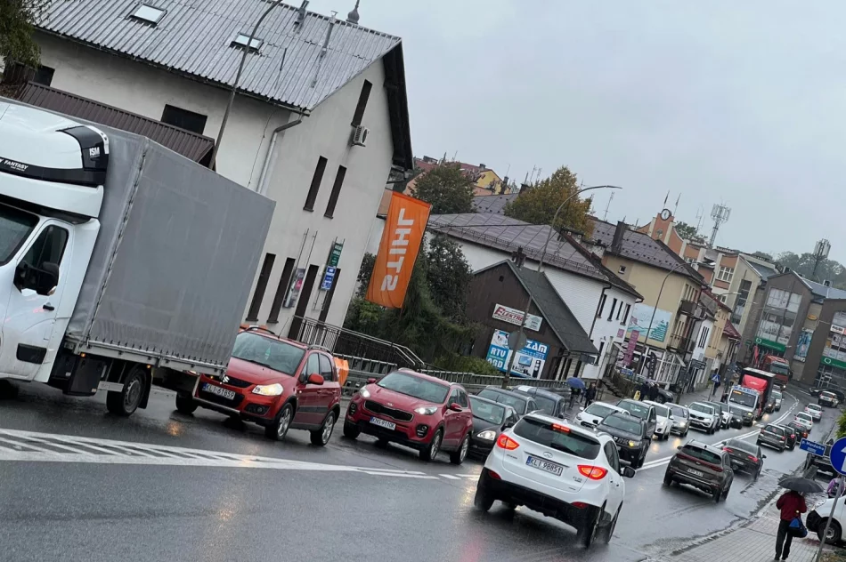 Miasto w korkach - spore utrudnienia na drogach - zdjęcie 3