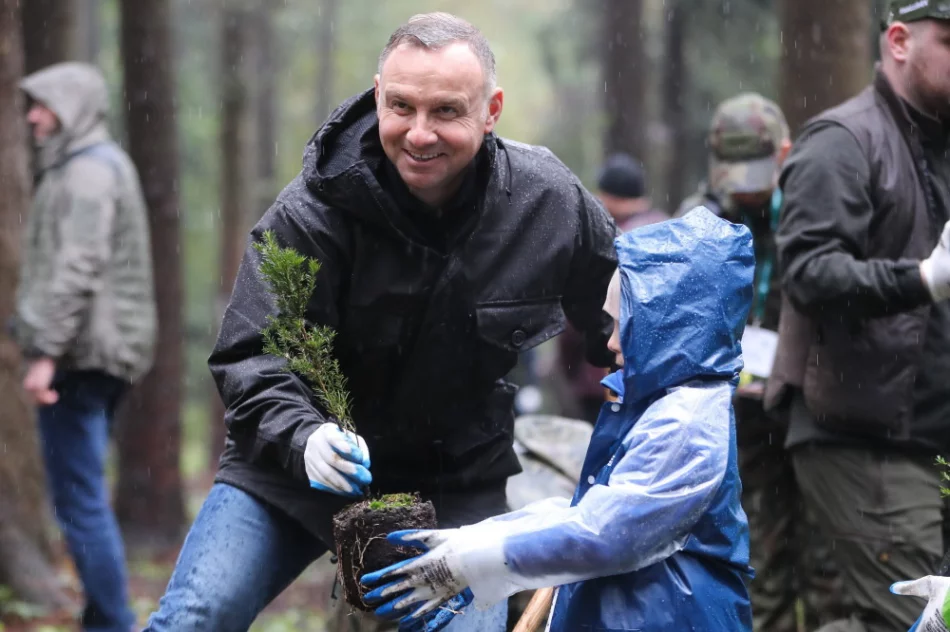 Prezydent zachęcał do sadzenia drzew - zdjęcie 2