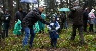 Prezydent zachęcał do sadzenia drzew - zdjęcie 4