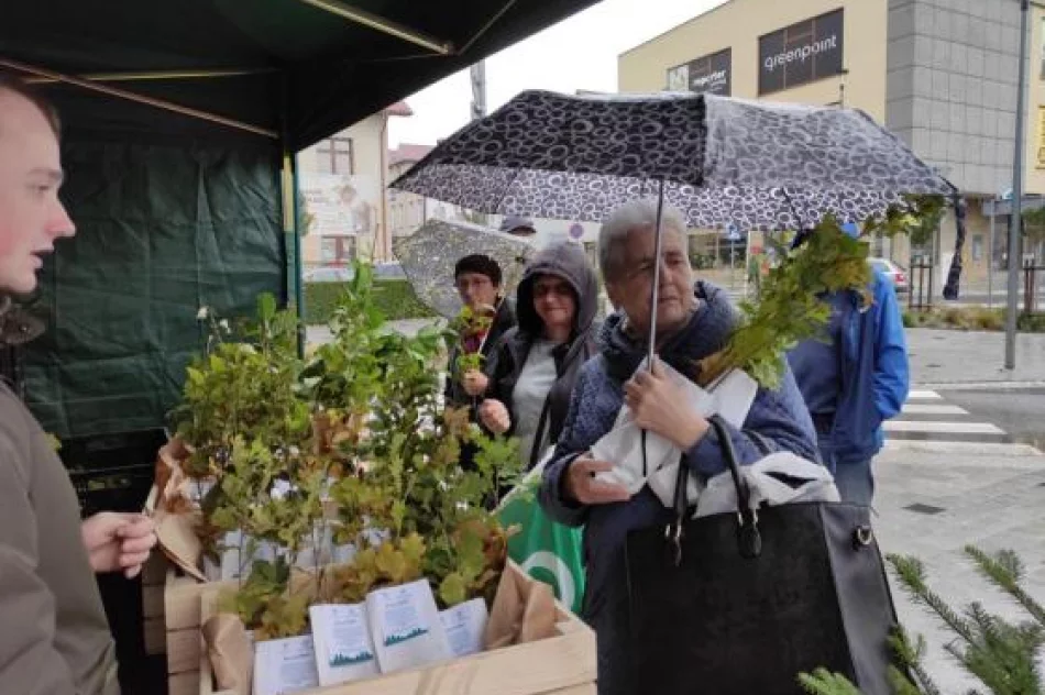 Rozdali 1,9 tys. sadzonek - zdjęcie 5