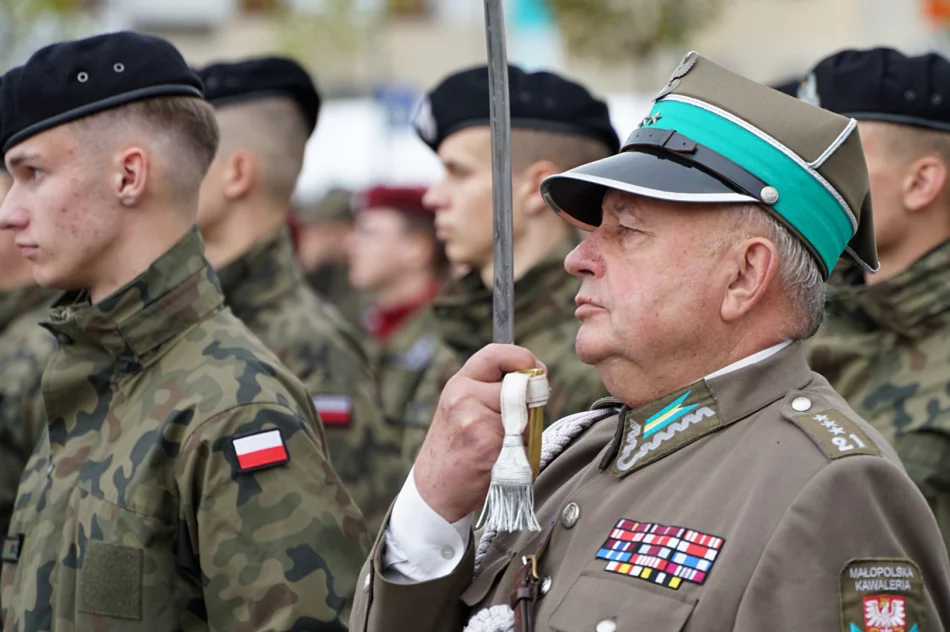 Przysięga żołnierzy WOT na Rynku w Limanowej - zdjęcie 11