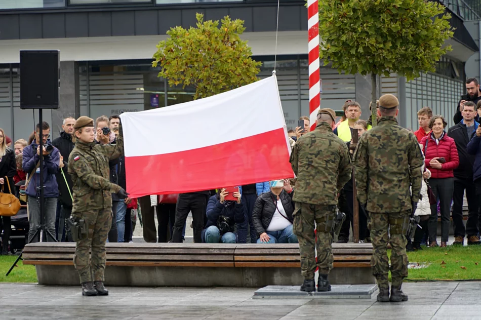 Przysięga żołnierzy WOT na Rynku w Limanowej - zdjęcie 15