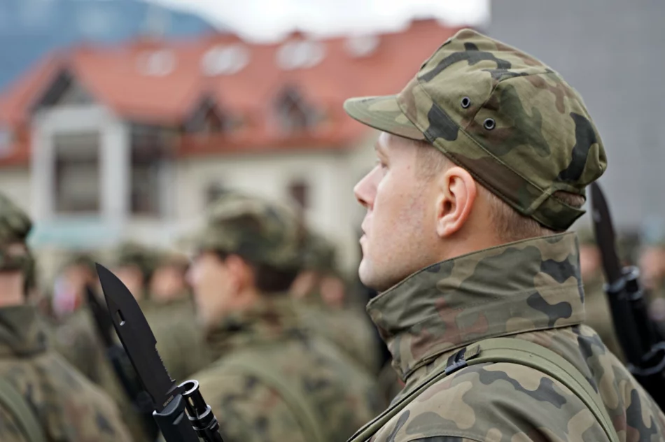 Przysięga żołnierzy WOT na Rynku w Limanowej - zdjęcie 19