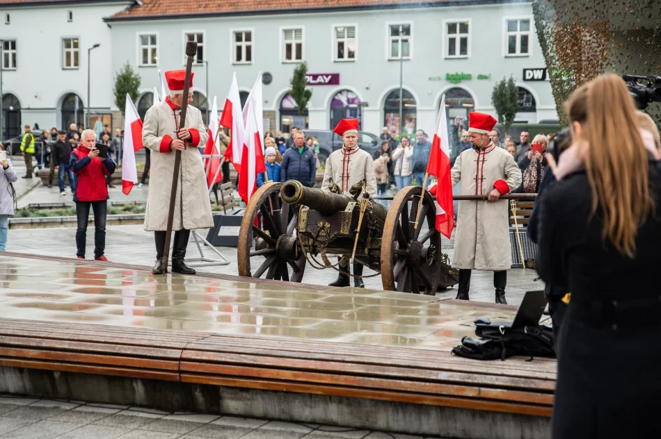 Przysięga żołnierzy 11 MBOT z udziałem Wiceministra Obrony Narodowej - zdjęcie 7