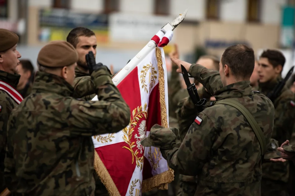 Przysięga żołnierzy 11 MBOT z udziałem Wiceministra Obrony Narodowej - zdjęcie 15