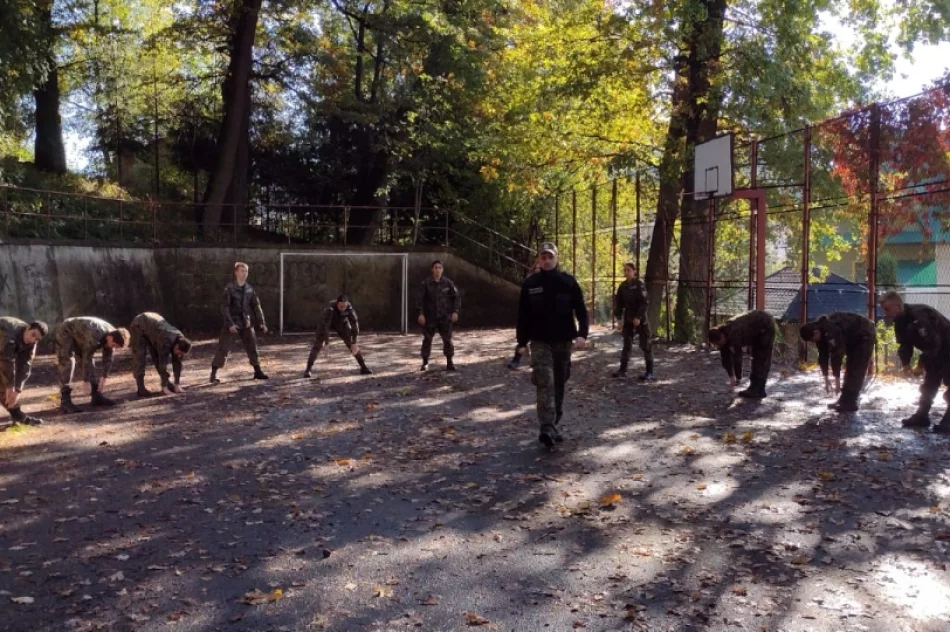 Szkolenie z musztry pod okiem najlepszych specjalistów - zdjęcie 3