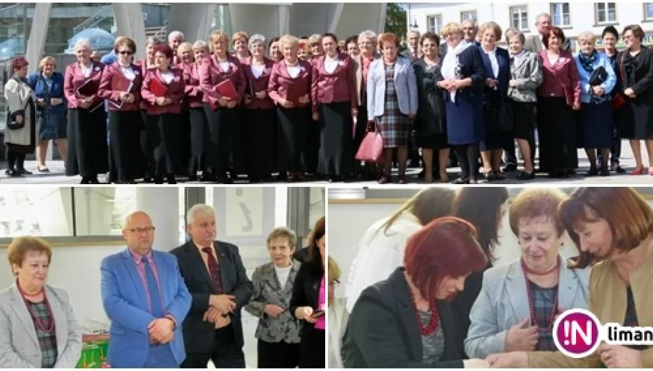 „WIOSENNE NASTROJE” - wernisaż wystawy artystycznej nauczycieli ZNP O/Limanowa - zdjęcie 1