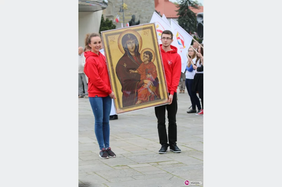 W Limanowej powitano symbole Światowych Dni Młodzieży - zdjęcie 2