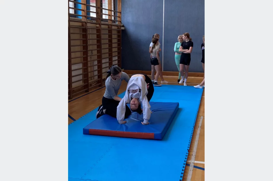 Nowa drużyna dla dziewcząt - zdjęcie 2