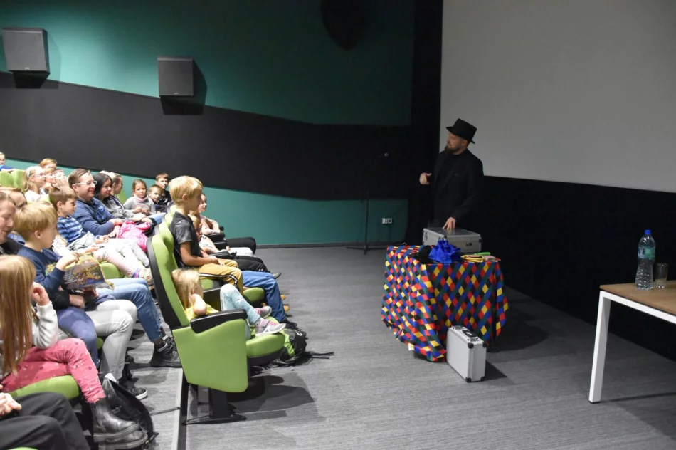 W Miejskiej Bibliotece Publicznej odbyła się „magiczna” Noc Bibliotek - zdjęcie 5