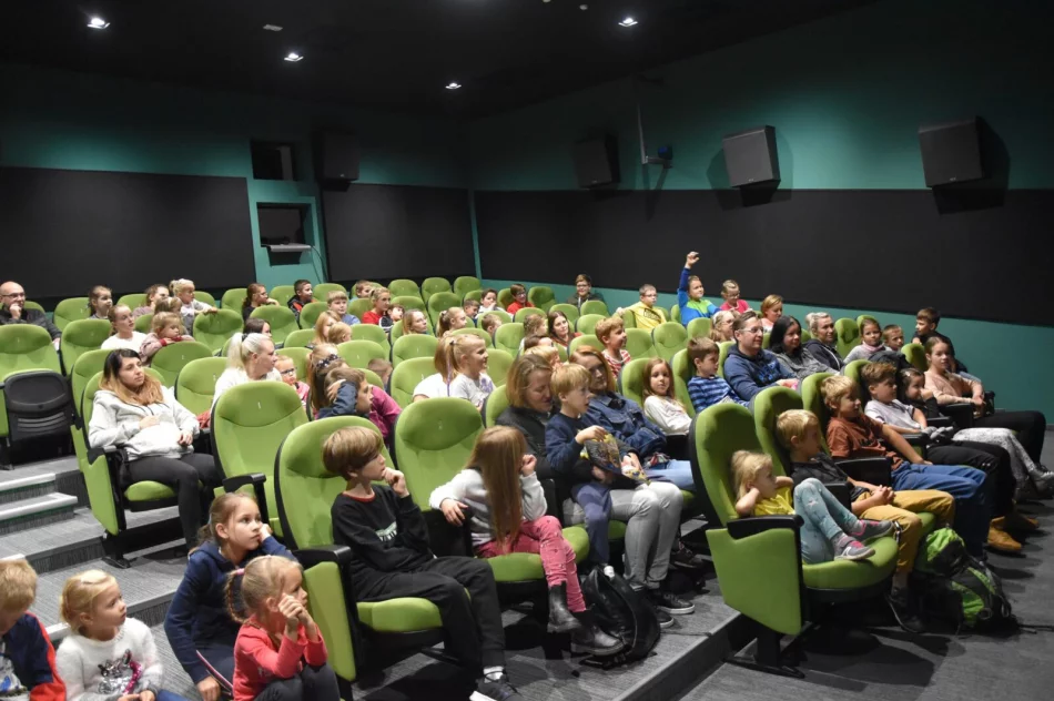 W Miejskiej Bibliotece Publicznej odbyła się „magiczna” Noc Bibliotek - zdjęcie 13