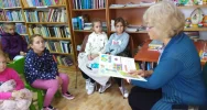 Głośno czytali dzieciom w bibliotekach - zdjęcie 2