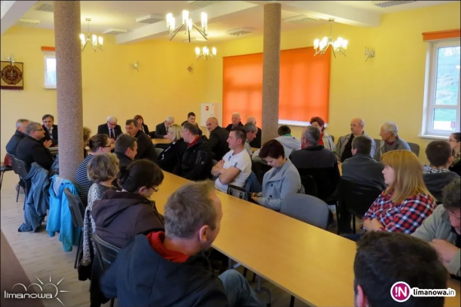 Spotkanie Burmistrza z mieszkańcami Osiedla Nr 6 - zdjęcie 2