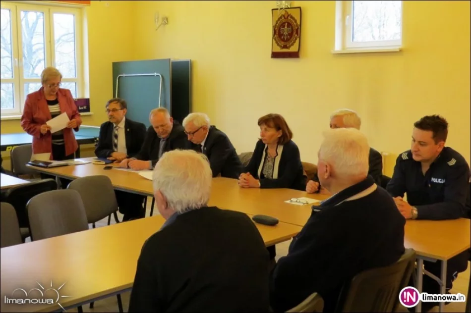 Spotkanie Burmistrza z mieszkańcami Osiedla Nr 6 - zdjęcie 3