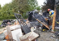 Pięć zastępów do pożaru zabudowań - zdjęcie główne