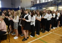 Ponad 500 pierwszoklasistów ślubowało w szkole - zdjęcie główne