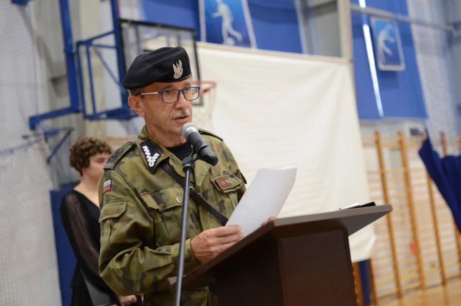 Ponad 500 pierwszoklasistów ślubowało w szkole - zdjęcie 6