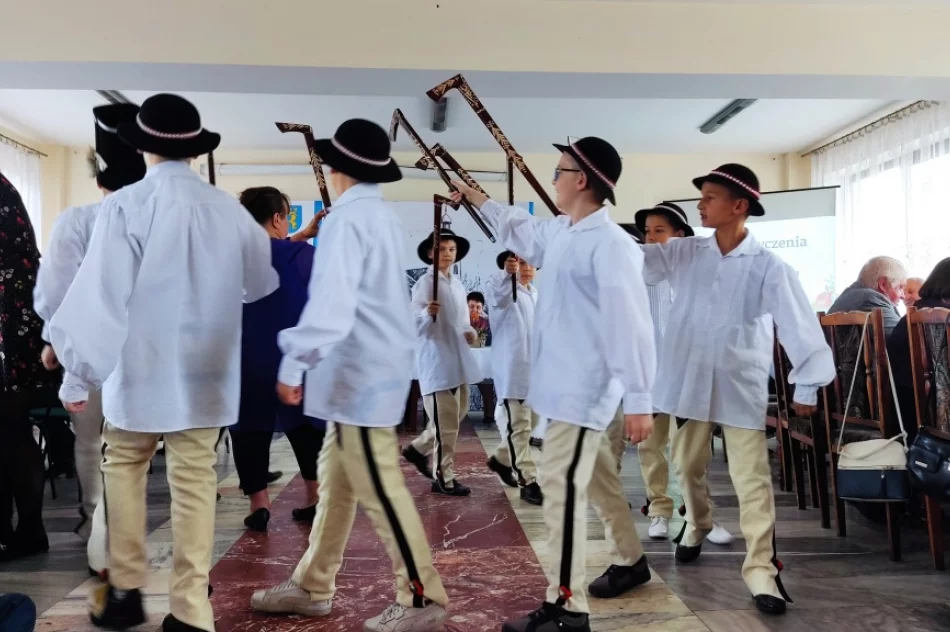 Spotkanie dla seniorów w dniu ich święta - zdjęcie 8