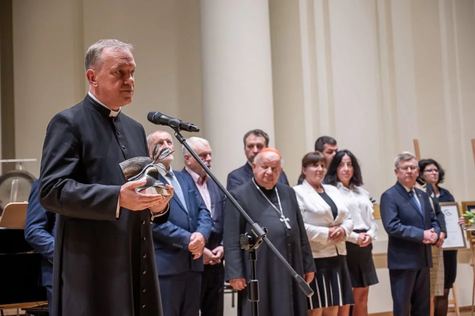 Wojewódzka nagroda za pomoc uchodźcom - zdjęcie 5