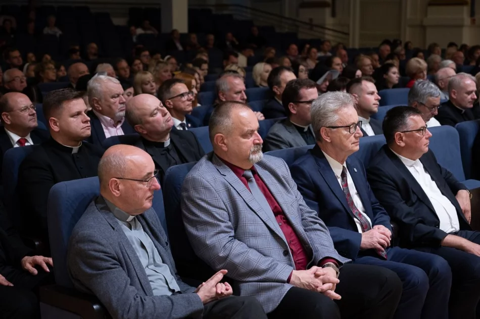 Wojewódzka nagroda za pomoc uchodźcom - zdjęcie 9