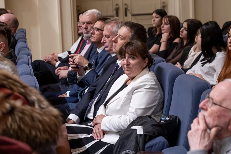 Wojewódzka nagroda za pomoc uchodźcom - zdjęcie 11