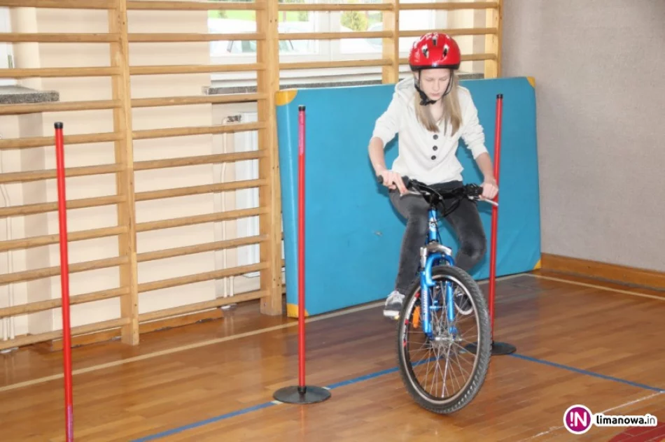 ZS Męcina najlepsza na gminnym etapie Turnieju Bezpieczeństwa w Ruchu Drogowym - zdjęcie 2