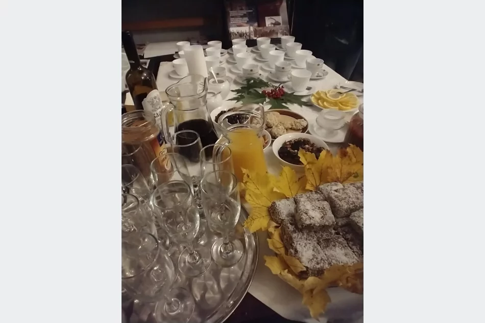 Udany wernisaż po warsztatach kaligrafii - zdjęcie 8