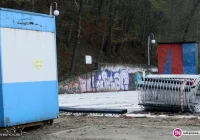 Trwa demontaż limanowskiego lodowiska - zdjęcie główne