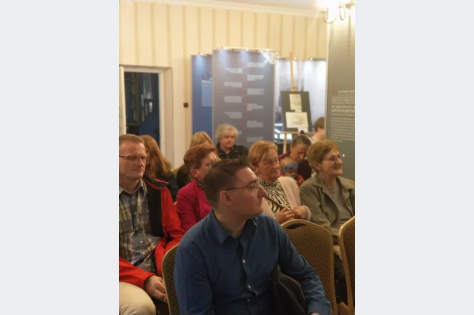 W muzeum odbył się wernisaż wystawy prac po warsztatach kaligrafii  - zdjęcie 2