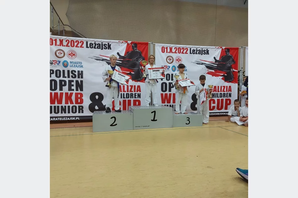 9 medali i 4 miejsce drużynowo dla Limanowskiego Klubu Kyokushin Karate na Polish Open WKB w Leżajsku - zdjęcie 4