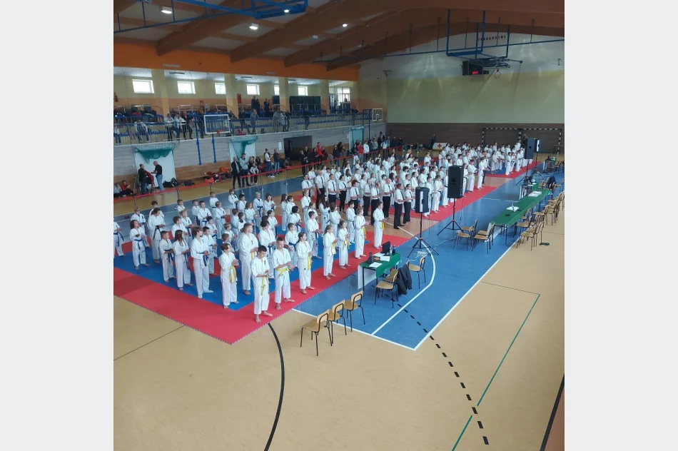 9 medali i 4 miejsce drużynowo dla Limanowskiego Klubu Kyokushin Karate na Polish Open WKB w Leżajsku - zdjęcie 6