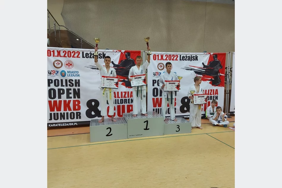 9 medali i 4 miejsce drużynowo dla Limanowskiego Klubu Kyokushin Karate na Polish Open WKB w Leżajsku - zdjęcie 10