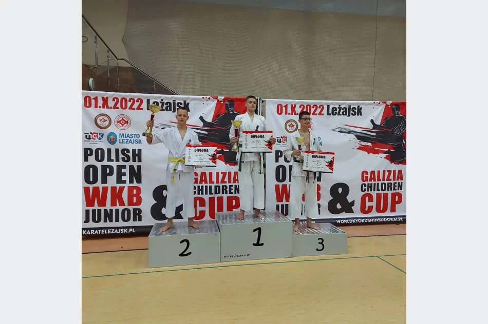 9 medali i 4 miejsce drużynowo dla Limanowskiego Klubu Kyokushin Karate na Polish Open WKB w Leżajsku - zdjęcie 11
