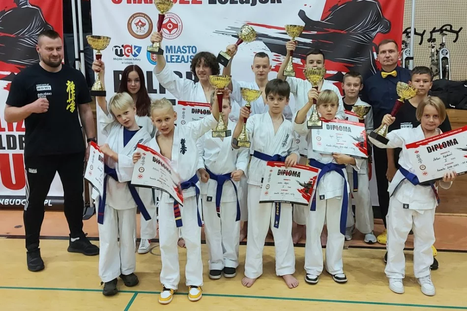 9 medali i 4 miejsce drużynowo dla Limanowskiego Klubu Kyokushin Karate na Polish Open WKB w Leżajsku - zdjęcie 12