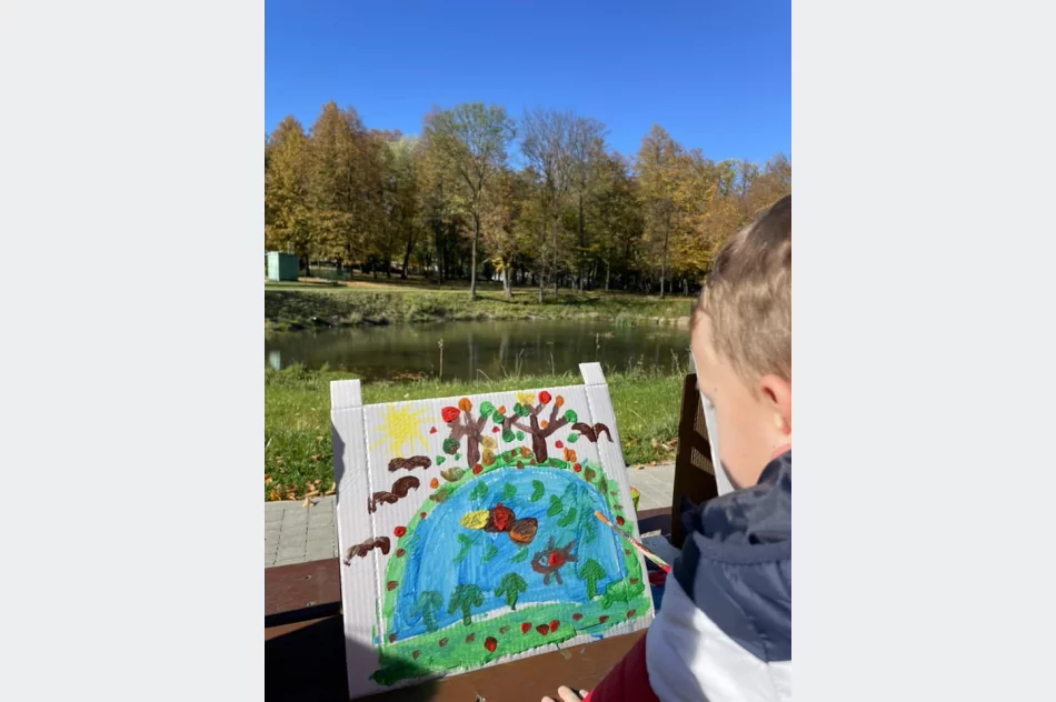 Przedszkolaki z Miejskiego Przedszkola nr 1 wzięły udział w „Jesiennym plenerze malarskim” - zdjęcie 17