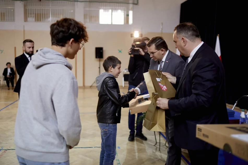 Laptopy dla dzieci i wnuków byłych pracowników PGR - zdjęcie 12