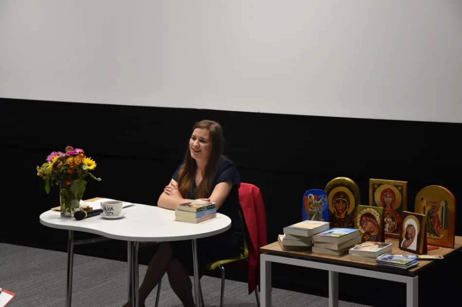 Pisarka spotkała się z czytelnikami - zdjęcie 8