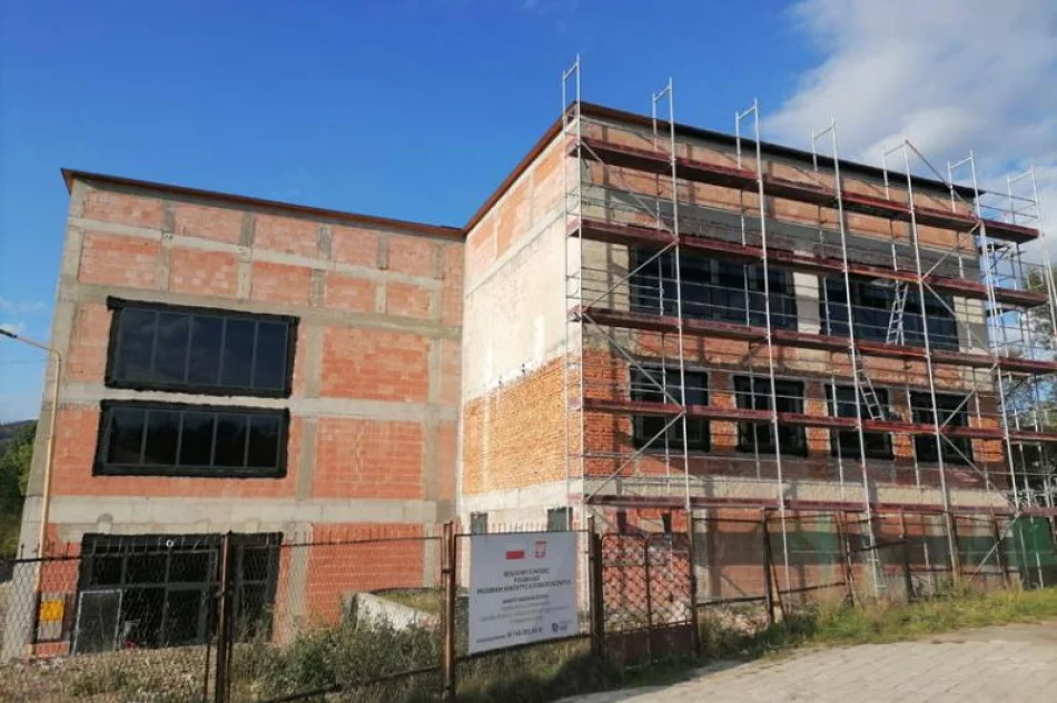 Postępują prace przy siedzibie dla dwóch instytucji - zdjęcie 16