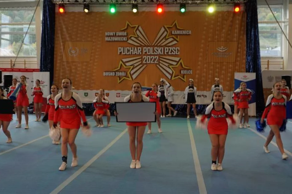Rywalizowało blisko 500 cheerleaderek - zdjęcie 9