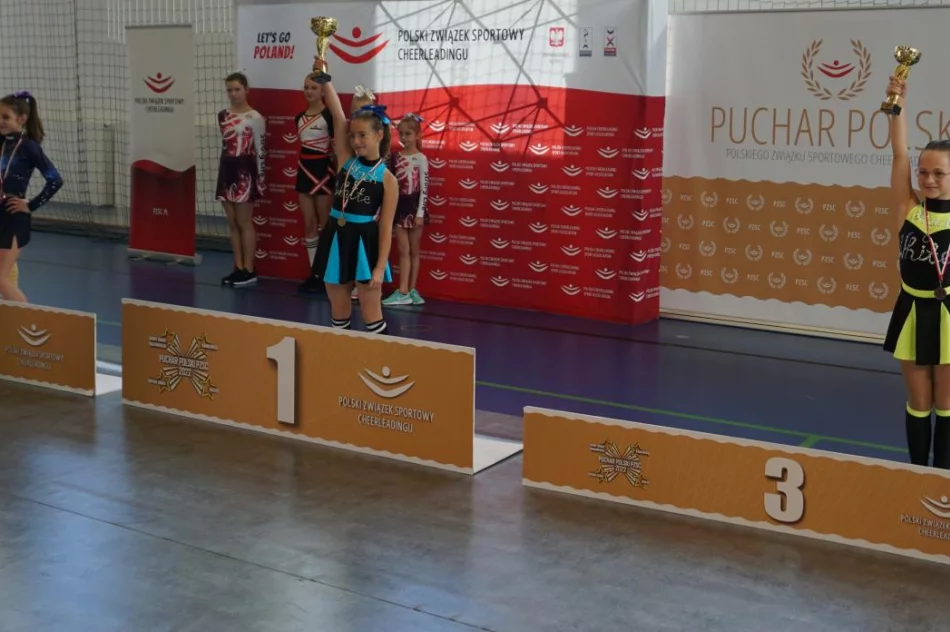 Rywalizowało blisko 500 cheerleaderek - zdjęcie 12