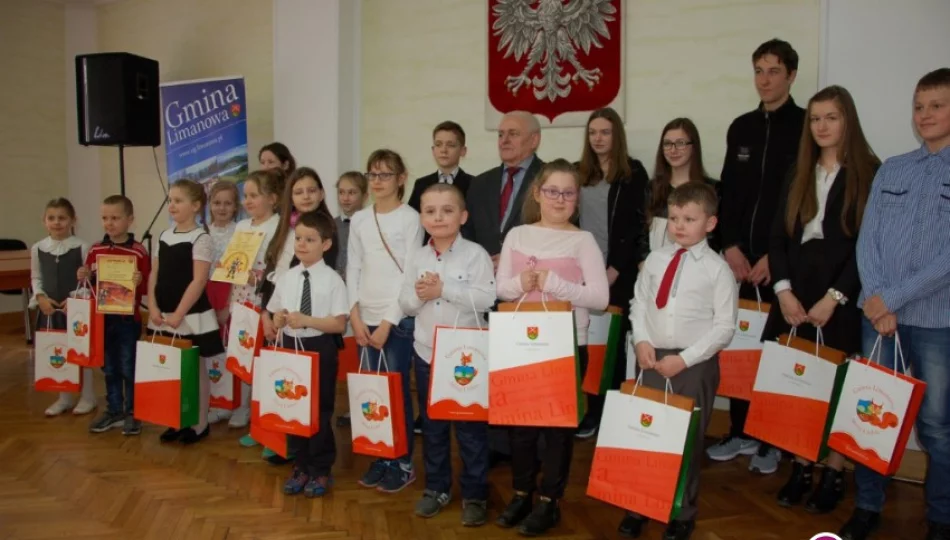 Autorzy najlepszych prac w konkursie ,,W trosce o nasze bezpieczeństwo” nagrodzeni! - zdjęcie 1